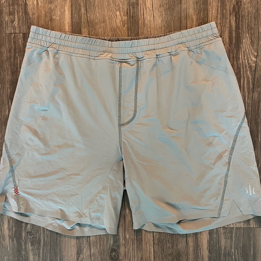 Rhone Lightweight Liner Shorts 7” Large Gray